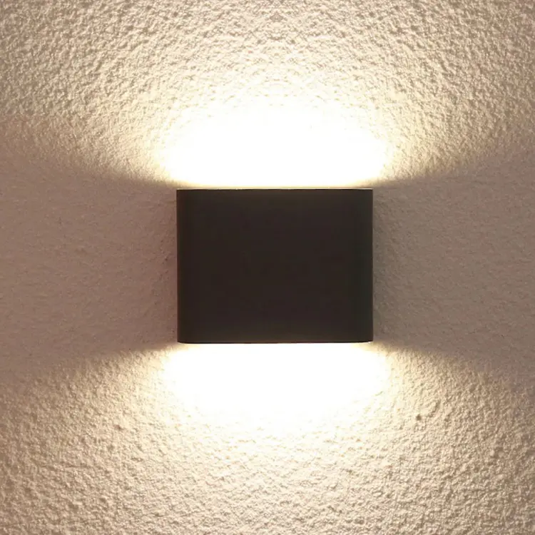 kinkiet-sapri-2xled-bialy-ip54-lp-15561w-wh-light-prestige (1).jpg