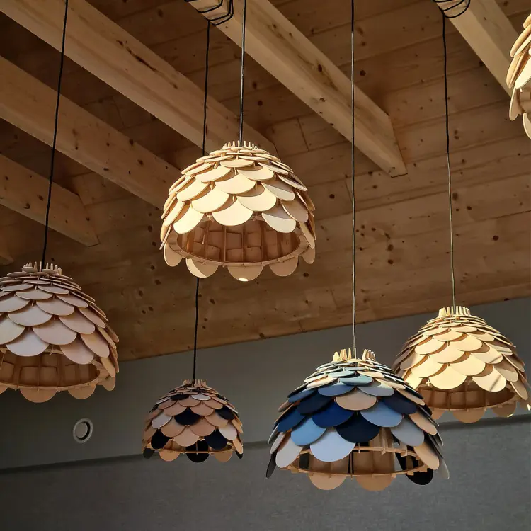 lampa-wiszaca-burgo-mala-drewniana-1xe27 (7).jpg
